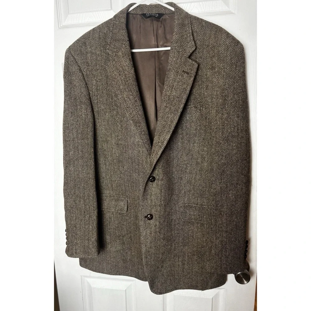 Harris Tweed Jos A Bank Brown Herringbone Blazer Men's 44L Wool Leather Buttons*